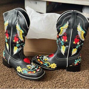 SheSole Floral Heart Angel Wing Embroidered Black Cowgirl Cowboy Boots NEW! Sz 7